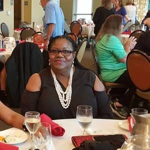 Meet your Posher, Ludessa